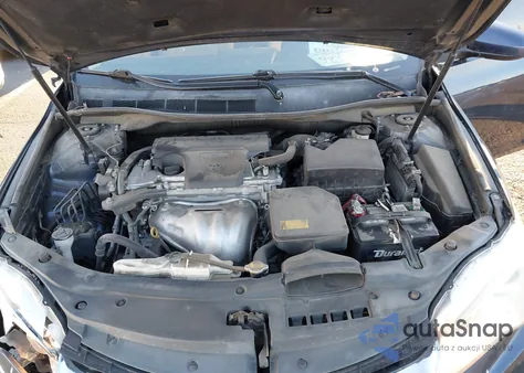 2015 Toyota Camry Le z USA, uszkodzony, nr VIN 4T4BF1FK7FR445604